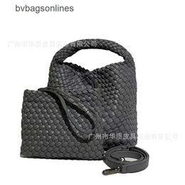 Luxury Bottegs Venets Tote Bag 2024 Woven Womens Style Mother Small Large Capacity Vegetable Basket with Original 1:1 Logo