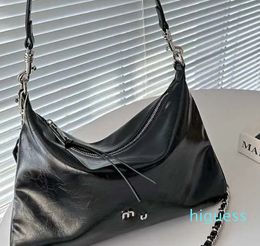 2024 Top luxury leather armpit bag crossbody purse lady designer handbags Vintage Street Underarm Tote Shoulder Bags