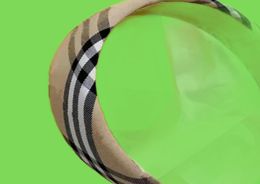 2Colors Super Quality Classic BLetter Designers Headband Mix Colours Stripes Pattern Brand Headband Women Hair Hoop Hair Accessori4596662