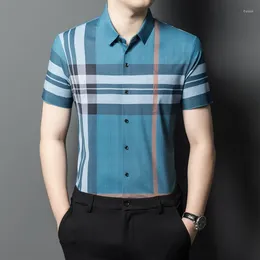 Men's Casual Shirts 2024 Summer Men Seamless Striped Man Male Short Sleeve No-Trace Dress Shirt