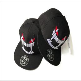 Wuke Monster Embroidered Casual Male Female Designer Hats Skateboard Unisex Hip Hop Hats Men Women Ball Caps Street Hat204H