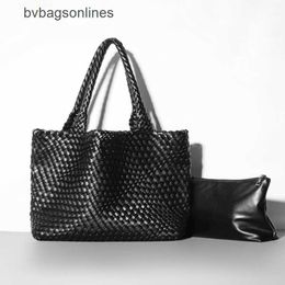 Botteg Venet High end bags for womens trendy fashion Tote Bag 2024 New Fashion Handheld Mommy Big Weaving Bags Beach Original 1:1 with real logo and box