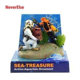 Accessories New Aquarium Fish Tank Waterscape Decor Submarine Treasure Hunter Diver Flowing with Air Pump, increase oxygen Decor Landscape