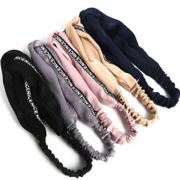 Fashion Designer Ladies Striped With Letter Flannel Cross Hair Band Wash Headband Exquisite Headwear Women Bandanas3090275