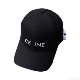 Designer Designer Baseball Cap Womens Letters Embroidered Football Caps Unisex Sport Favourite Sun Sunscreen Hat RTYJ 7UTD