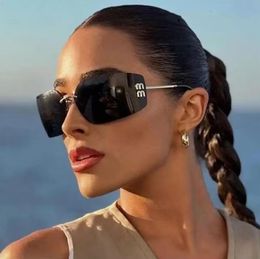 2024 Hot top woman Mius brand Fashion Luxury sunglasses Catwalk glasses High quality designer Retro square MU49