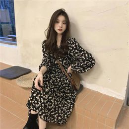 Casual Dresses Vintage Style V-Neck Long Sleeve Dress For Women Spring 2024 Floral Fashion Lace-up Waist Mid-length Ladies Clothing