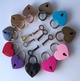 Heart Shape Padlocks Vintage Old Antique Style Mini Padlocks With Key Lock for Travel Wedding Jewelry Box Diary Book Suitcase Party Favor