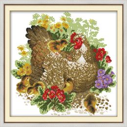 Chicken mother and chick home decor paintings Handmade Cross Stitch Craft Tools Embroidery Needlework sets counted print on canva293a