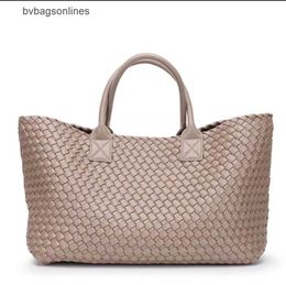 Original Bottegs Venetas Arco Tote Bag 2024 New Woven Big Fashion High end Handbag Celebrity Same Style Trendy Shoulder K9MB