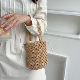 HBP Summer Woven Bag Girl Hollow Barrel Ins Casual Versatile Hand Buns Beach Bags Straw Shopping Handbags with Large Capacity