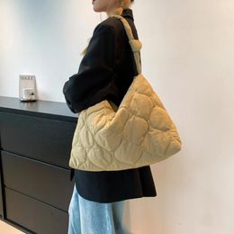 Shoulder Bags Women Padding Bag Large Capacity Quilted Tote Solid Hobo Handbag Puffy Handbags Fall Winter Cloud Puffer
