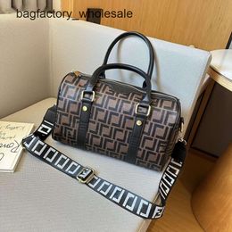 New Luxury Designer Bag Fashion Plaid Prbyopia Makeup Bag with Large Capacity Trendy Portable Storage Handbag for Women bag