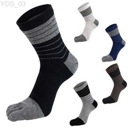 Kids Socks Fashion Deodorant Comfortable Simple Middle Tube Casual Socks With Toes Stripe Hosiery Five Finger Socks Man Socks YQ240314