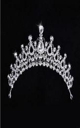 2019 Whole Bridal Accessories Korean Premium Alloy Faux Pearl Crystal Luxurious Brides Crown Ornaments Headpieces Wedding Deco7504235