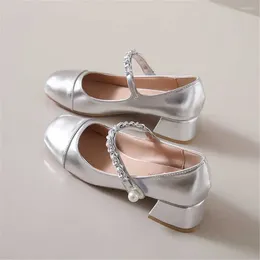 Schuhe ohne Schlupfgrößen Leichte Sandalen Frau Pantoffeln große Sneaker Sport Komfort Trendy Ternis Sapateni Bity 611 748