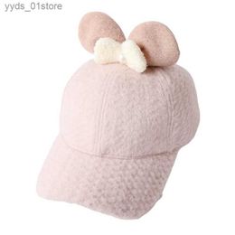 Ball Caps 2024 New Autumn and Winter Imitation Lamb Hair Hat and Female C Net Red Thickened Warm Mens and Womens Baseball Cs L240314