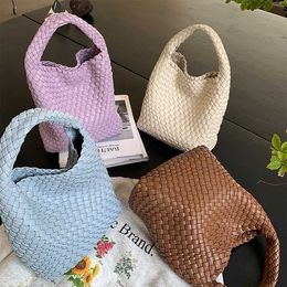 Botteg Venet High end bags for Tote Bag Parody Womens Handmade Woven Bucket Handheld Crossbody Mother Vegetable Basket Original 1:1 with real logo and box