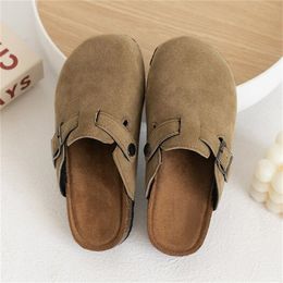 Outdoor kids Athletic Shoes Designer Cork Flat Slippers Fashion Leather Slides Boys Girls Beach Sandals Clogs Bag Head Non-slip Children Casual Shoe