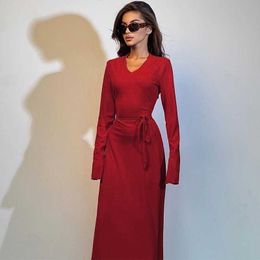 Women's Winter New Product Temperament Vneck Slim Fit Lace Up Long Sleeved Dress