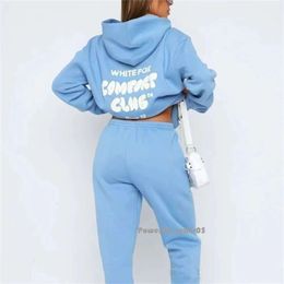 Designer Tracksuits White Fox Hoodie Women's Spring Autumn Winter New Hoodie Set Fashionable Sporty Long Sleeved Pullover Hooded Joggers White Fox 2158