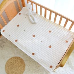 Baby Cot Quilted Sheet Cherry Bear Embroidered Infant Crib Bed Sheets Winter Cotton Linen for Thicken Cover 240307