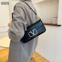 Luxury Top Brand Fashion Tote Crossbody Bag Bags New Korean Edition Ins Trendy Simple Crossbody Bag Womens Single Shoulder Chain Underarm