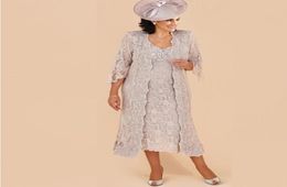 2019 Lace Mother Of The Bride Dresses Suit Formal Wedding Party Dresses Long Jacket VNeck Tea Length Plus Size Vintage4723226