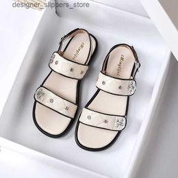 Sandals 2023 Summer Womens Slippers Korean Style Womens Casual Flat Shoes Fashion rhinestone Design Sandals Free Delivery 41-43 Q240314