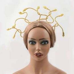 Halloween Tiara Medusa Plastic Crown Cosplay Dress Up Tiara Carnival Masquerade Party Ornament Gift 240307