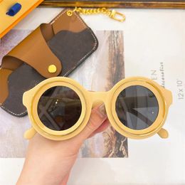 Simple mens sunglasses cool gift designer sunglasses for women cool stripe sunscreen super vision round yellow occhiali da sole outdoor goggle fashion hg115 H4