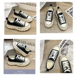 Top Quality Designer Shoes Casual Low Flat Trainers Color Camo Combo Pink Green Black White Patent Leather Sneakers GAI