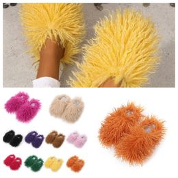 Sandals Hot Selling Furs Slippers Mule Women Daily Wears Fur Shoes White Orange Black browns Metal Chains Casual Flat Shoe Trainer Sneakers GAI