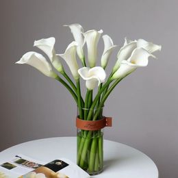 7Pcs PU Long Branch Large Calla Lily Realistic Artificial Flowers Wedding Decor Flower Arrangement Home Party Calla Fake Flowers 240306