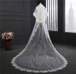 2020 Wedding Veils Two Layers Tulle New Style Real Images WhiteIvory Applique Lace Bridal Veil with Comb9360766