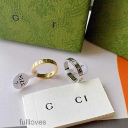 Designer Ring Gold Silver Classic Exducite Wedding Fashion Gold Silver Color Selected Lovers Gifts For Women Högkvalitativa smycken Tillbehör