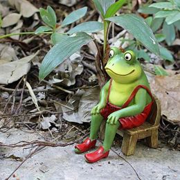 Garden Decorations Animal Figurine Hand-crafted Long Lasting Frog Model Ornament Compact Landscape Birthday Gift