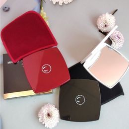 Designer Folding Mirrors Classic Colors Women Letter C Portable Makeup Mirror Smooth Double-Sided Cosmetic Mirrors Make Up Tools271u