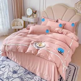 Fashion brand four-piece bed set letter c full quilt set sheets winter high-end thickened baby fleece three-piece bed set high-end light luxury 2403146