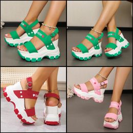 2024 chinelos de designer de alta qualidade das mulheres sandálias de verão plataforma sandália sliders sapatos 35-43 gai baixo preço
