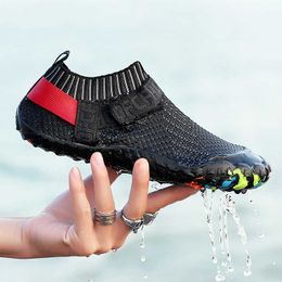 Non Brand Factory Direct High Quality anti slip aquashoes outdoor aqua shoes men with custom