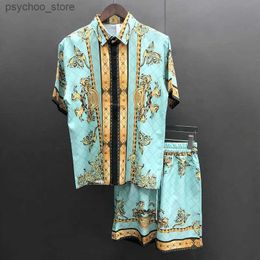 Men's Tracksuits 2023 Baroque printed Colour contrast short sleeved T-shirt 2-piece set for mens sportswear top and short sleeved athletics suit mens set Q240314