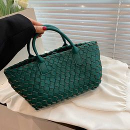 Botteg Venet High end bags for Tote Bag Popular Vegetable Basket 2024 New Woven Shoulder Personalised Dumpling Handbag Small and Simple Cross Original 1:1 with logo