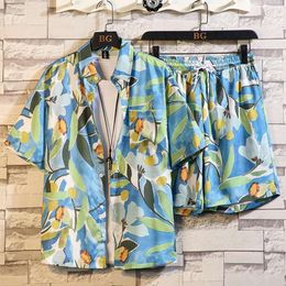 Designer Suit Summer Couple Beach Set Mens Vacation Short Sleeved Clothing Ice Silk Shirt Sanya Travel Outfit N45s