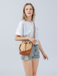 Tide Bucket Bag Leather Single Shoulder Crossbody Bag Retro Braided Bag 2024 New Portable Women's Bag