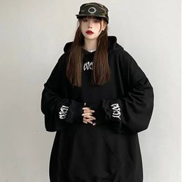 Long Black Letter Printing Female Clothes Sweatshirts for Women Harajuku Fashion and Matching Warm Text Tops 240301