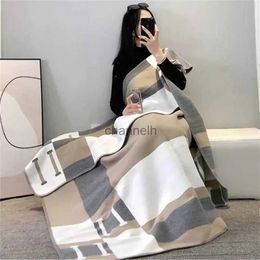 Quality Cashmere Luxury Letter Home Travel Summer Air Conditioner Blanket Beach Blanket Womens Soft Shawl 240314