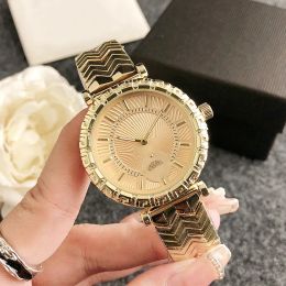 Vers 2024 Fashion Full Brand Wrist Watches Women Girl Head Dial Style Steel Metal Band Luxury With Logo Quartz Clock VE 84