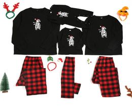 2020 New Family Parentchild Clothes European And American Round Neck Christmas Embroidered Bear Cub Long Sleeve Pyjama Set6781542