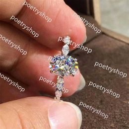 Band Rings Choucong Simple Fashion Jewellery Top Sell 925 Sterling Silver Oval Cut White Topaz CZ Diamond Gemstones Party Women Wedding Bridal 296m